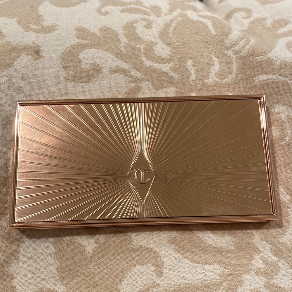 Great condition Charlotte Tilbury Filmstar Bronze & Glow Palette